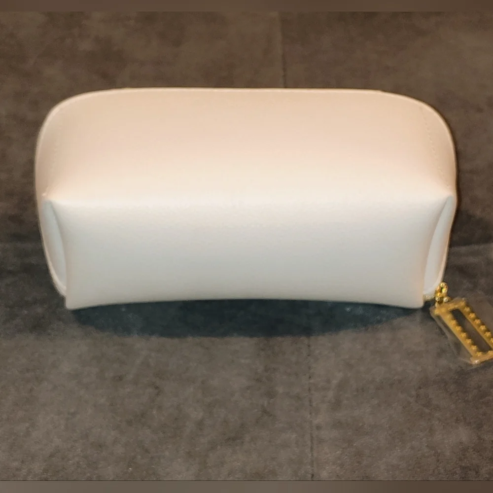 NEW DIOR WHITE LEATHER EMBOSSED SUNGLASSES / COSMETICS ZIPPERED CASE WITH CHARM - Picture 9 of 12